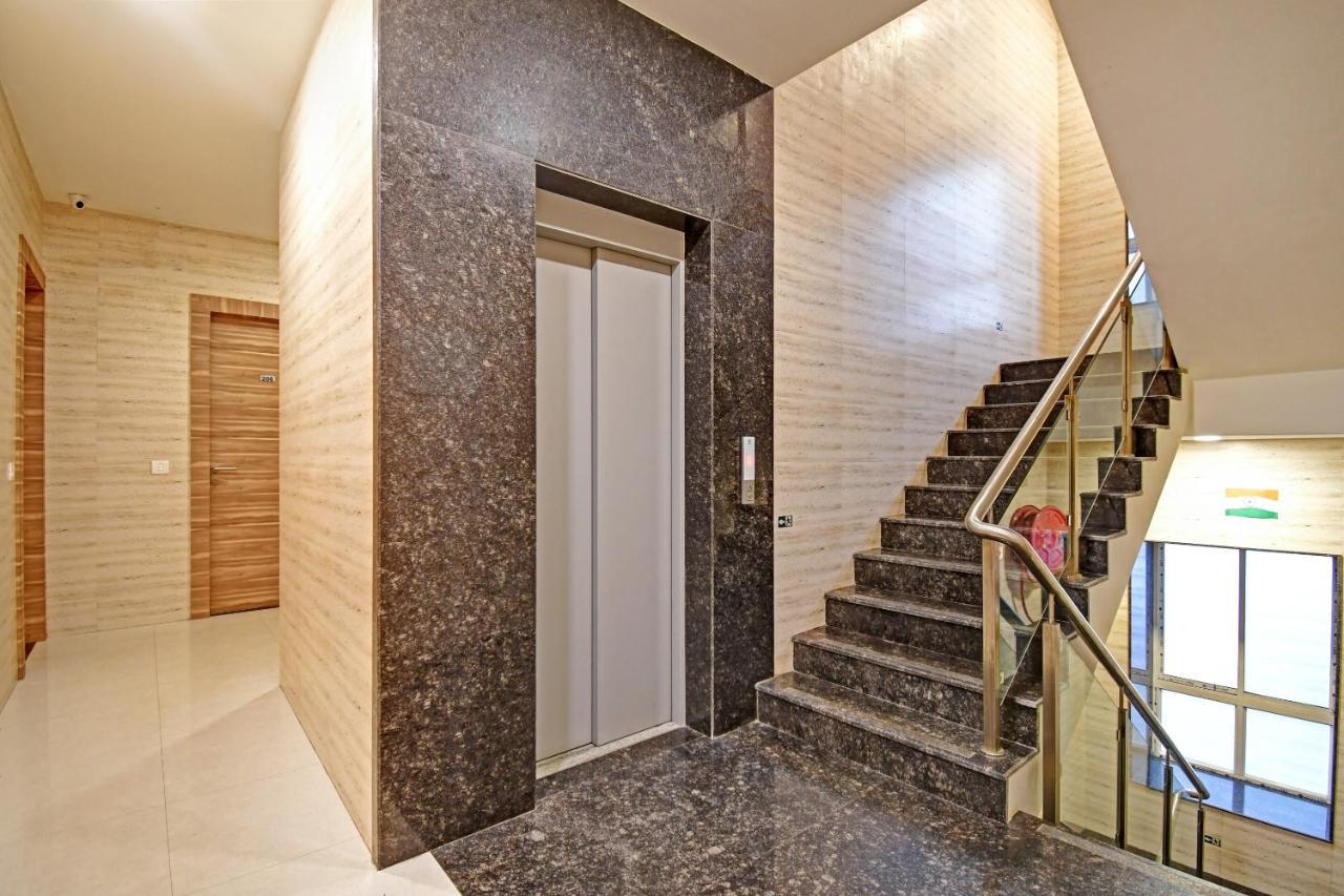 Super Townhouse Hotel All In One Near City Centre Salt Lake Salt Lake City Kültér fotó