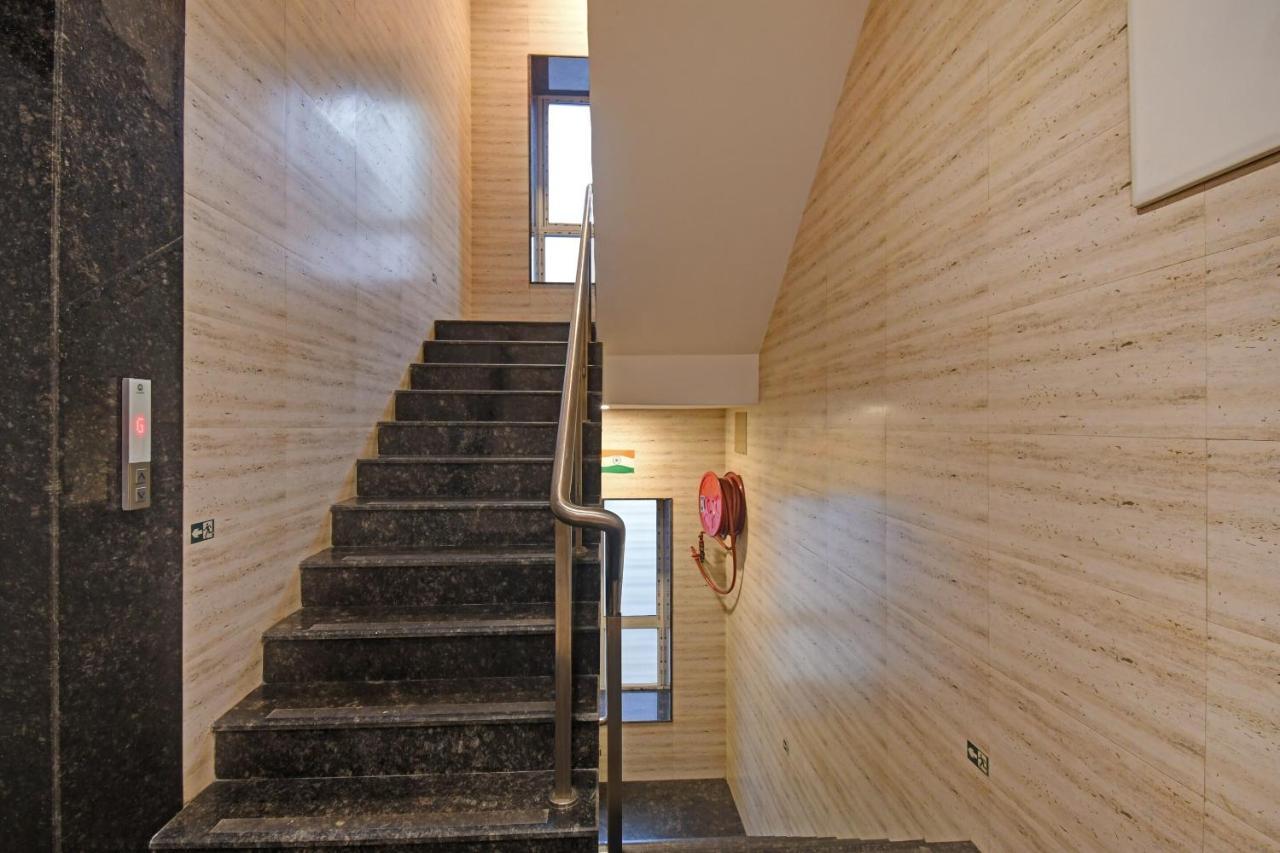 Super Townhouse Hotel All In One Near City Centre Salt Lake Salt Lake City Kültér fotó