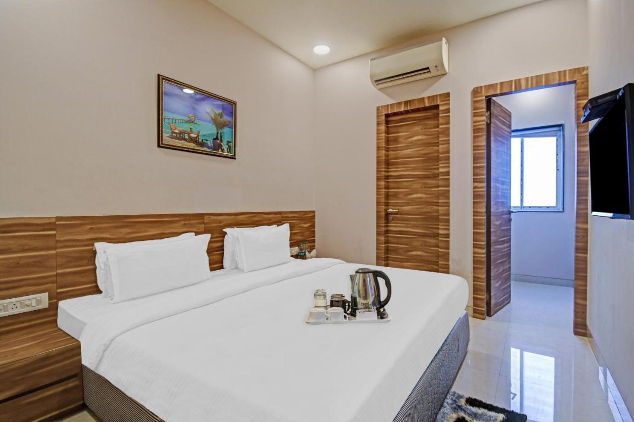 Super Townhouse Hotel All In One Near City Centre Salt Lake Salt Lake City Kültér fotó