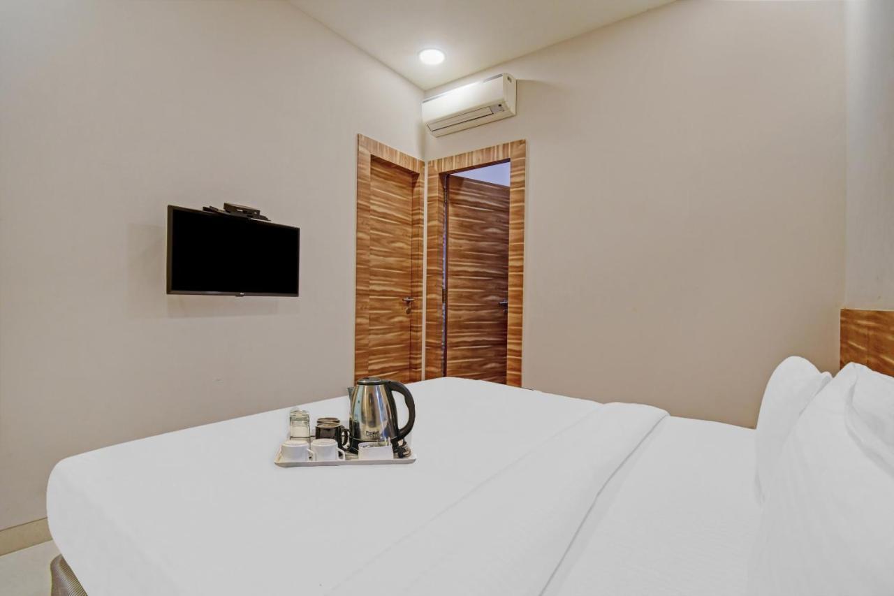 Super Townhouse Hotel All In One Near City Centre Salt Lake Salt Lake City Kültér fotó