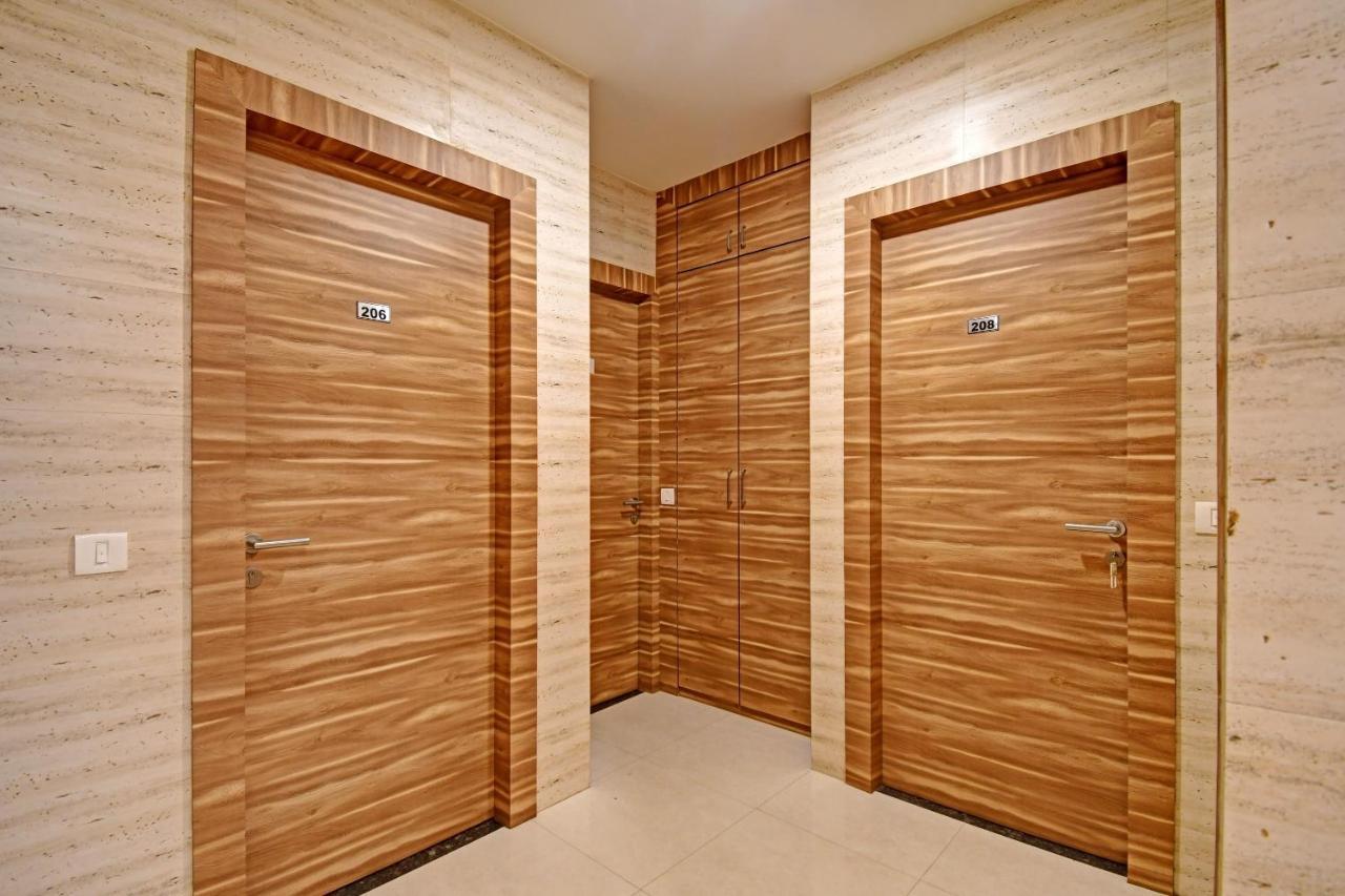 Super Townhouse Hotel All In One Near City Centre Salt Lake Salt Lake City Kültér fotó