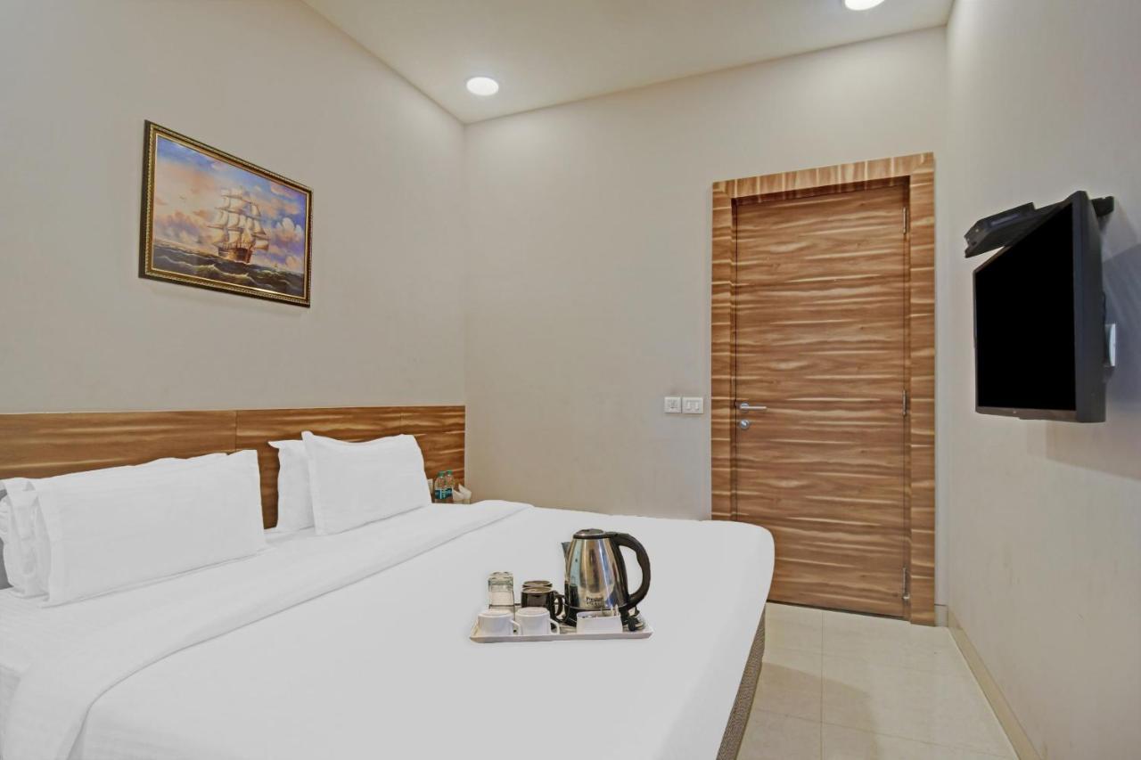 Super Townhouse Hotel All In One Near City Centre Salt Lake Salt Lake City Kültér fotó