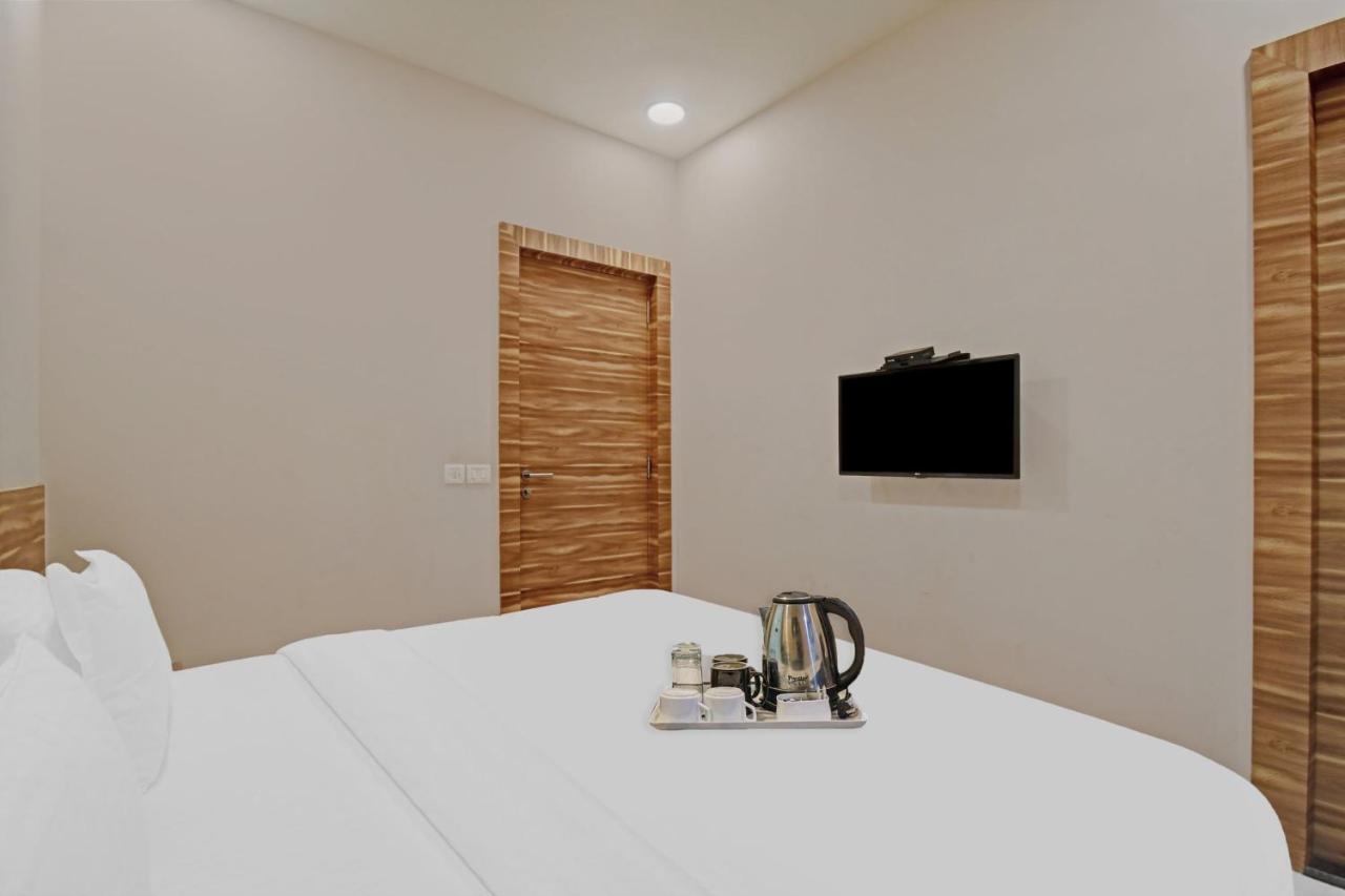 Super Townhouse Hotel All In One Near City Centre Salt Lake Salt Lake City Kültér fotó