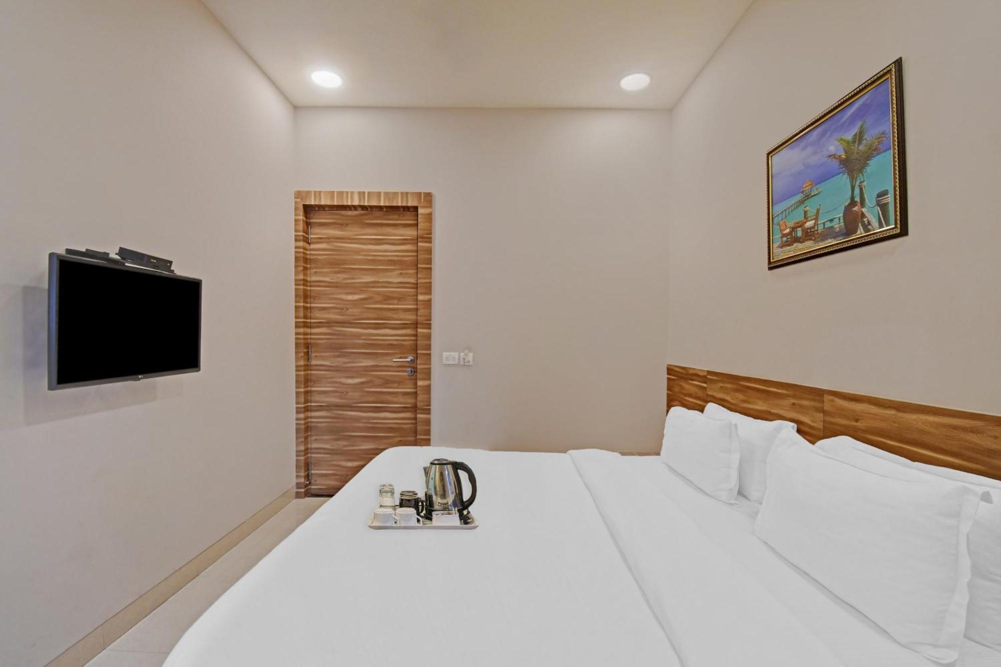 Super Townhouse Hotel All In One Near City Centre Salt Lake Salt Lake City Kültér fotó