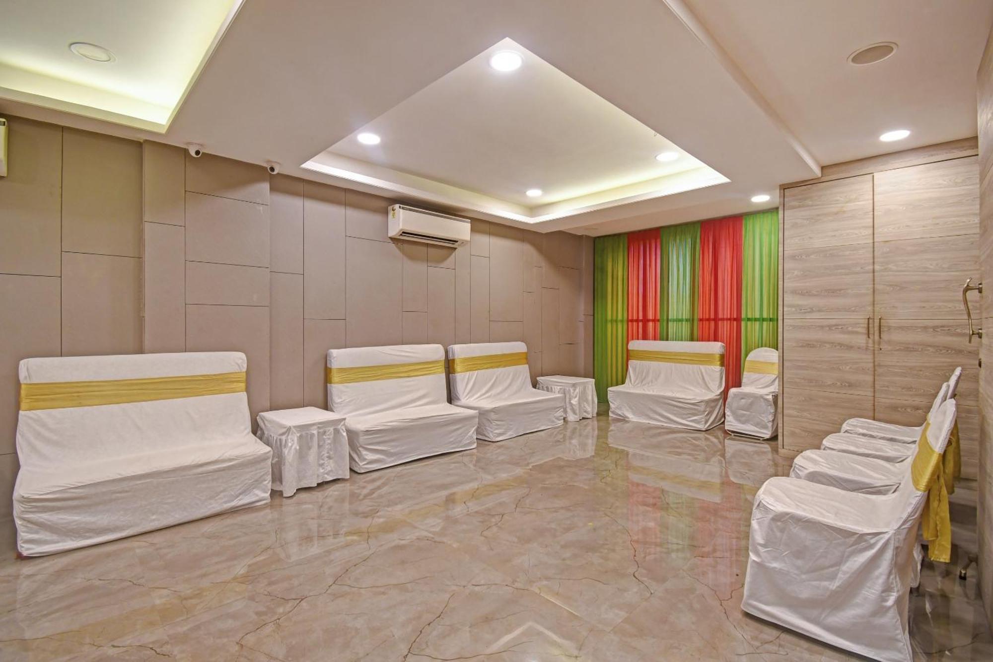 Super Townhouse Hotel All In One Near City Centre Salt Lake Salt Lake City Kültér fotó